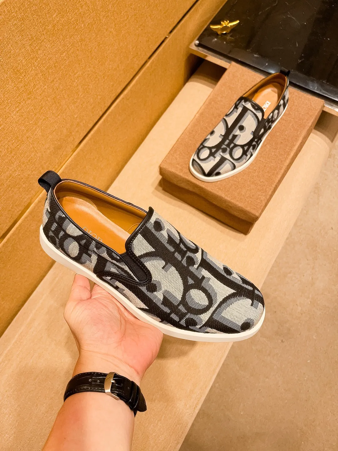 Men's shoes 💰 380💰👍【Dior】🔥🔝High-end brand of men's shoes official website 1:1 latest masterpiece: the upper is made of Italian official website original special technical cloth fabric 🔥original comfortable and breathable lining➕original designated non-slip outsole🔥making walking more convenient and comfortable! An exclusive new model, a stunning work, a beautiful 1:1 replica [color] compared to the official quality! Create a fashionable personality to set off your uniqueness! A must-have for trendy men! 🔥, sizes: 38-44. color:.     Multiple colors available🔥